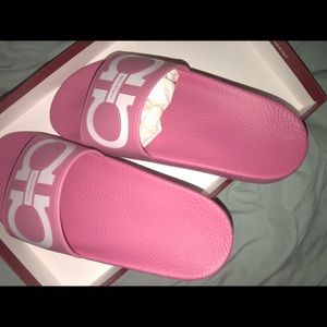 Salvatore Ferragamo Slides Authentic New Size US 5